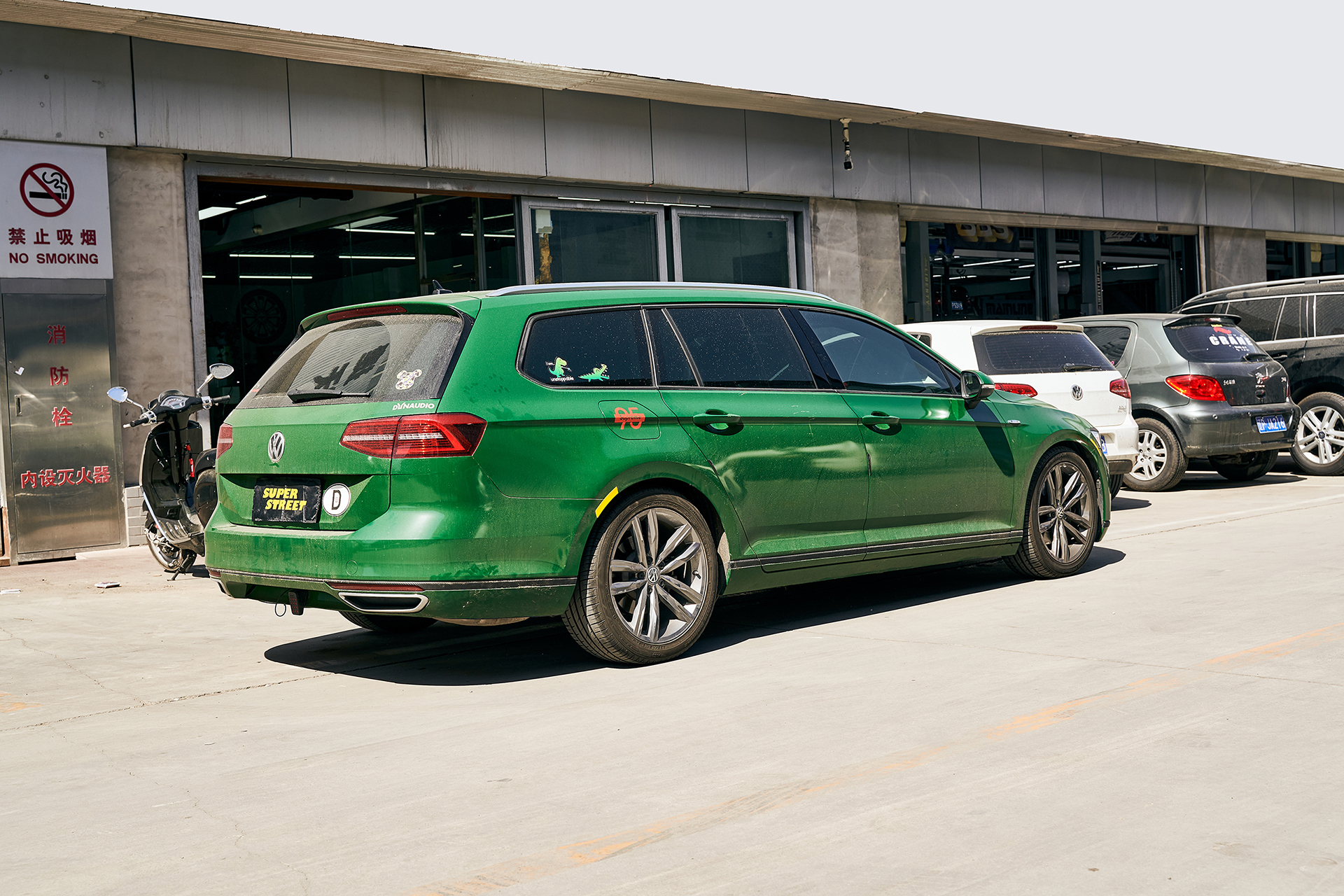 大众蔚揽variant 2017款 380tsi 旅行车,发动机:chh 2.