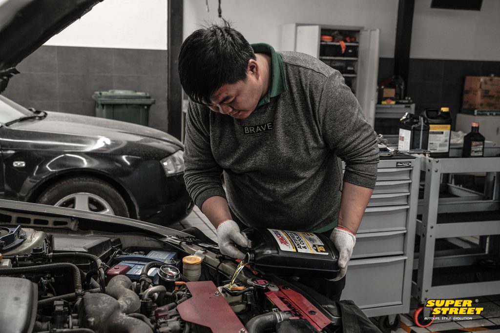 SuperStreet保养日记-斯巴鲁翼豹保养更换安索长效防冻液摩特刹车油