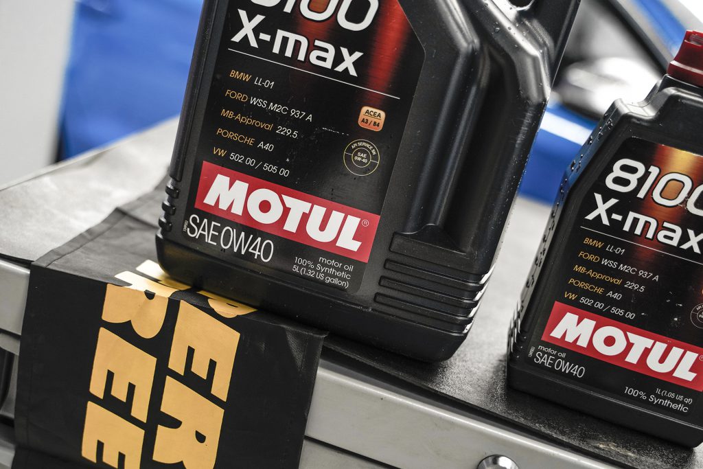 SuperStreet保养日记-奥迪S3保养更换MOTUL摩特8100 0W-40全合成机油