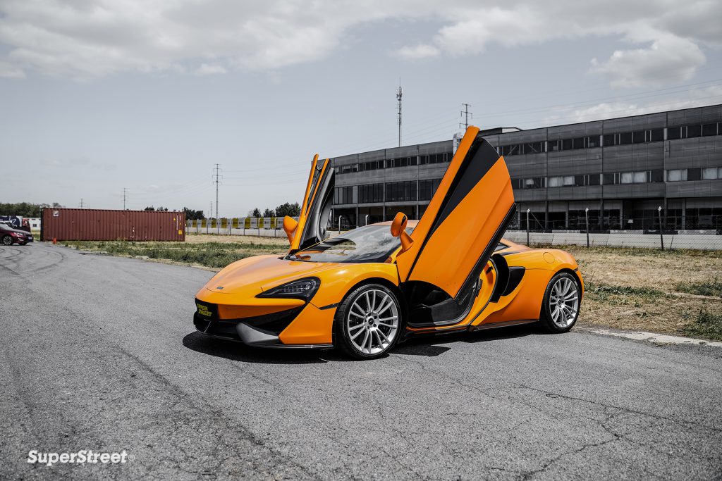 SuperStreet汽车俱乐部-速度机器-迈凯伦Mclaren 570s