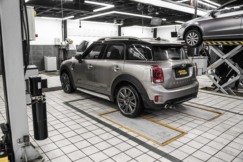 SuperStreet保养日记-MINI COUNTRYMAN更换TRW XPS高碳划线刹车盘