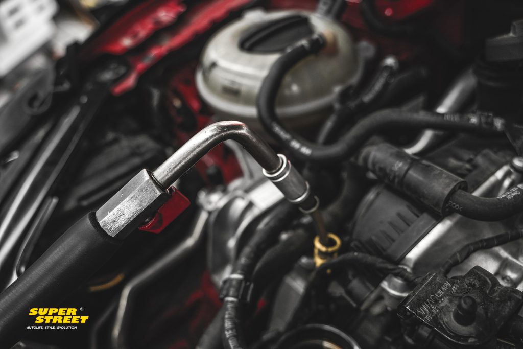 SuperStreet保养日记-高尔夫7.5GTI更换摩特8100 0W-40全合成机油