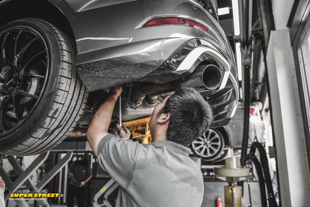 SuperStreet改装日记-奥迪RS3改装FDE金属200钼三元排气头段