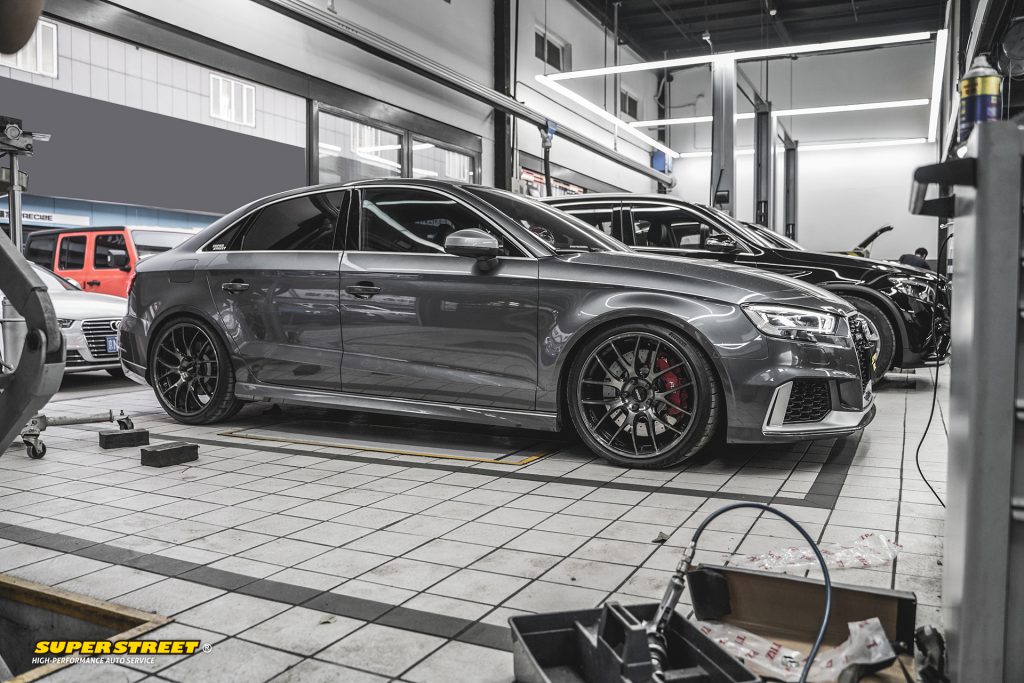 SuperStreet改装日记-奥迪RS3改装FDE金属200钼三元排气头段