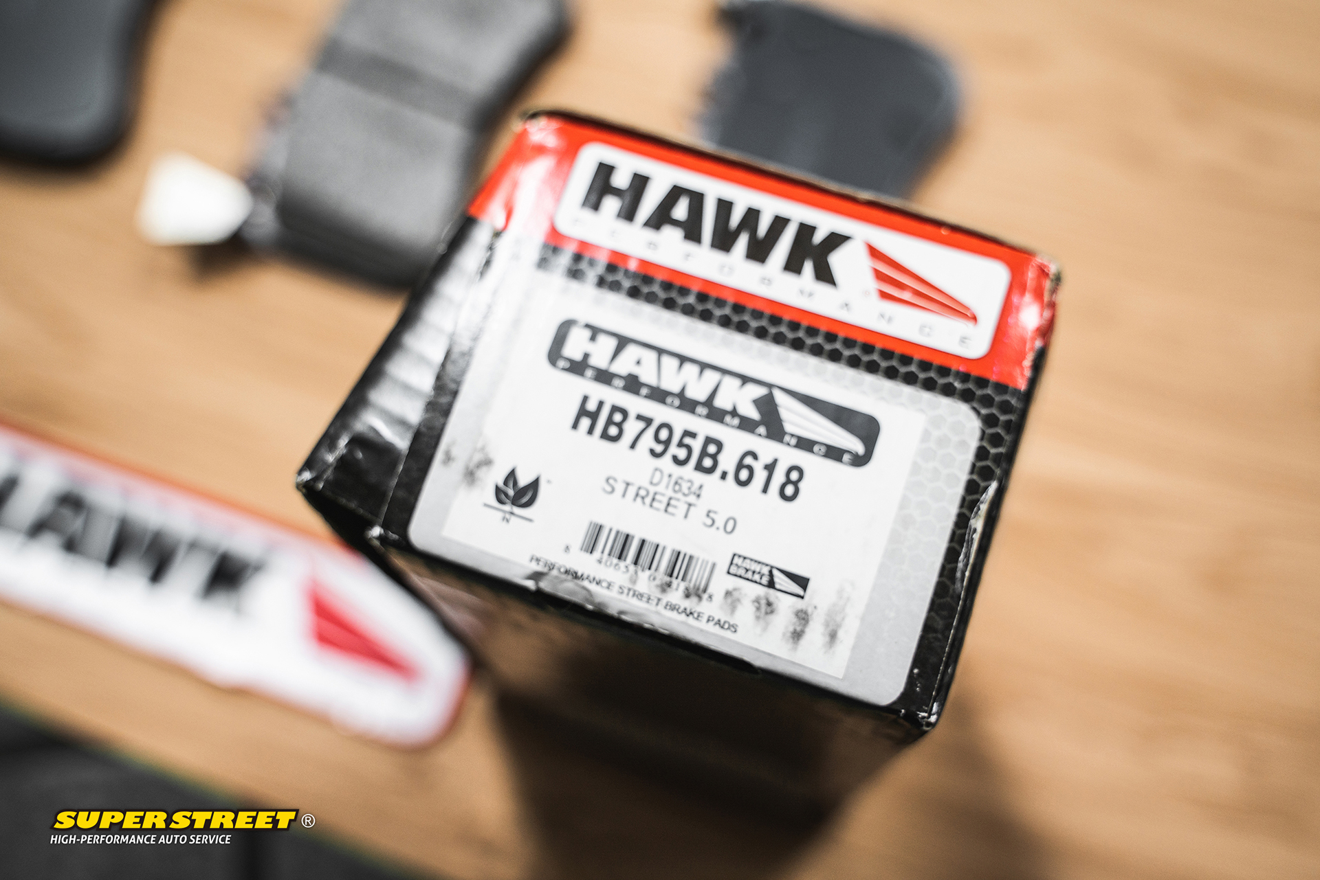 SuperStreet保养日记-奔驰AMG A45更换HAWK STREET5.0高性能刹车片