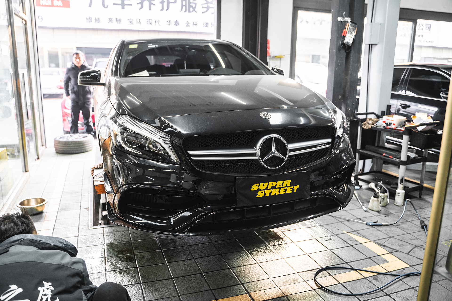 SuperStreet保养日记-奔驰AMG A45更换HAWK STREET5.0高性能刹车片