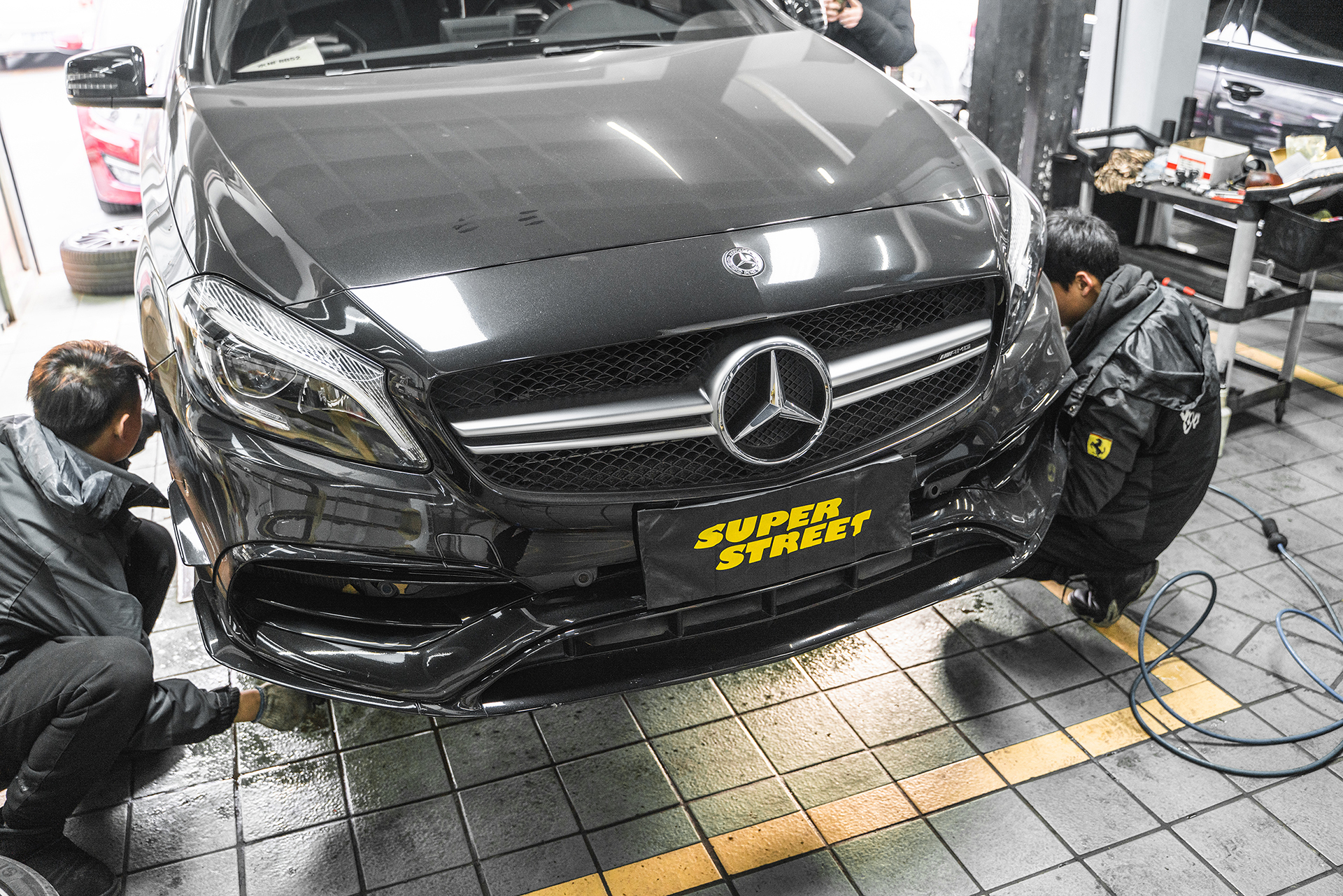 SuperStreet保养日记-奔驰AMG A45更换HAWK STREET5.0高性能刹车片