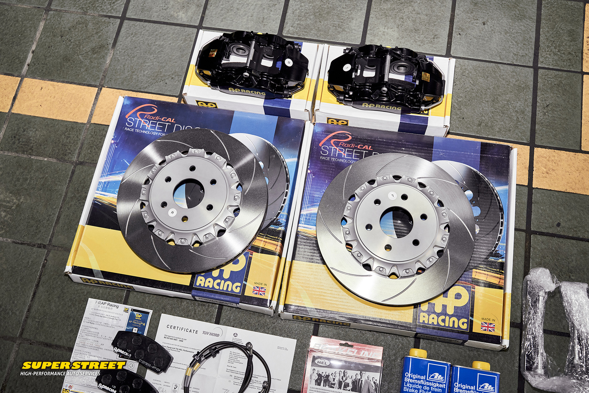 我们去越野撒欢，纳瓦拉皮卡改装APRacing  AP9200四活塞刹车套件
