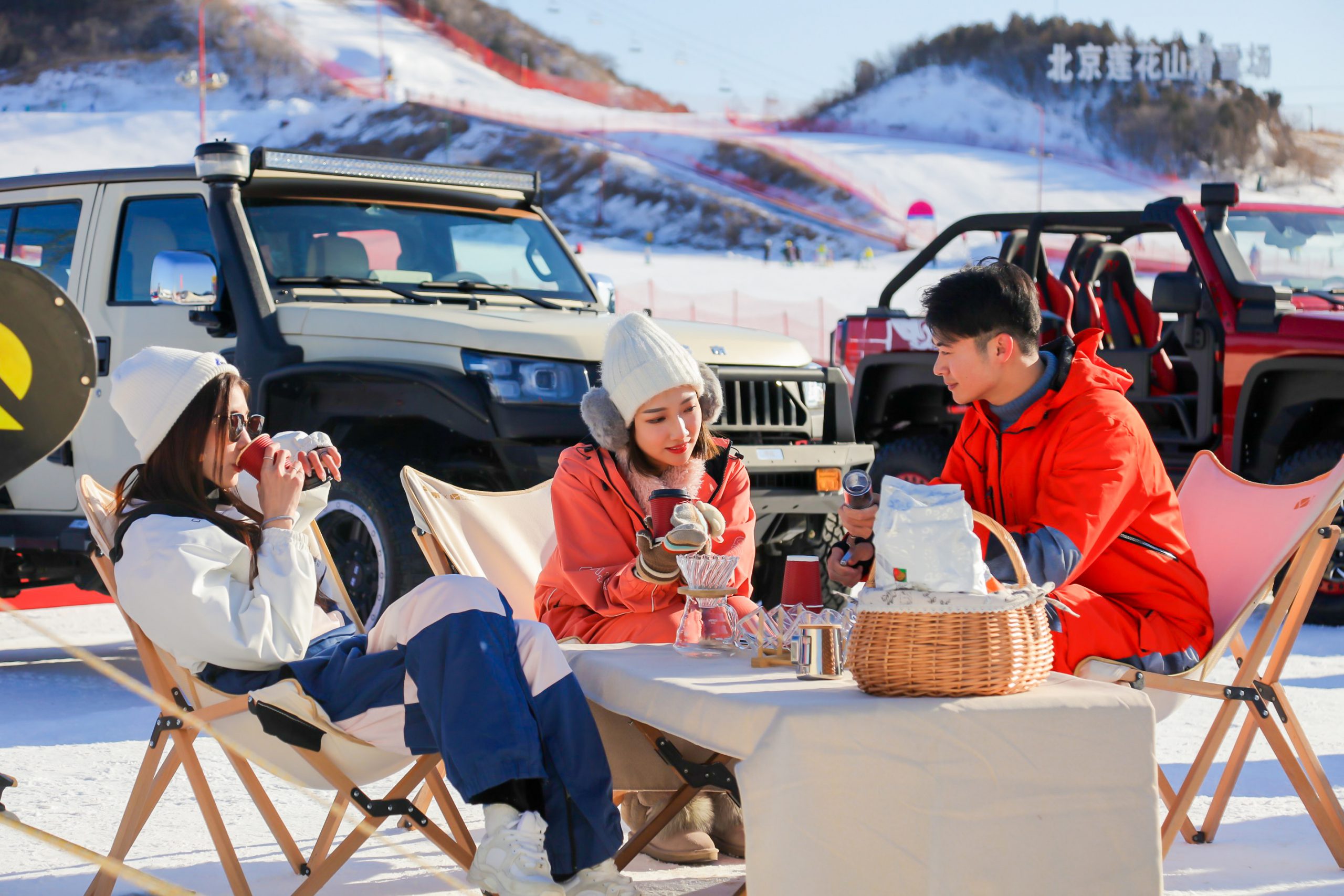 BJ40军团发出使命召唤 挑战极寒越野任务解锁冰雪悦野激情￼