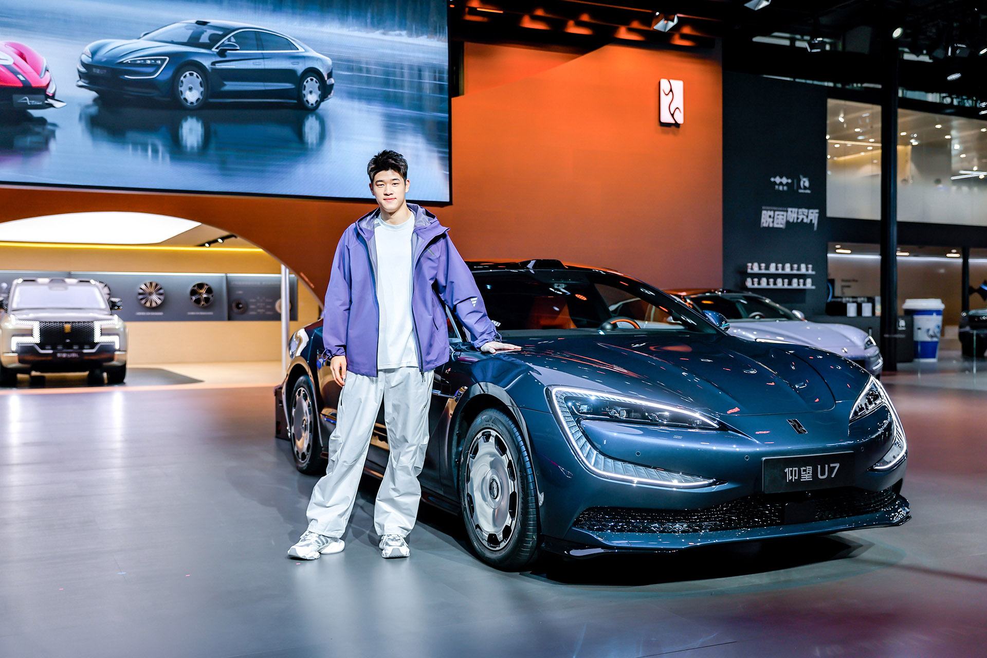 广州车展仰望U9X、U8L鼎世版、U7齐亮相，展现全面发展新格局