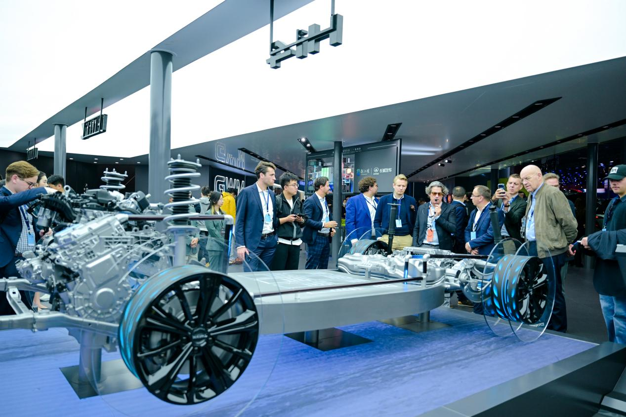 哈弗品牌广州车展诠释“年轻棱角”，与用户共赴自由人生